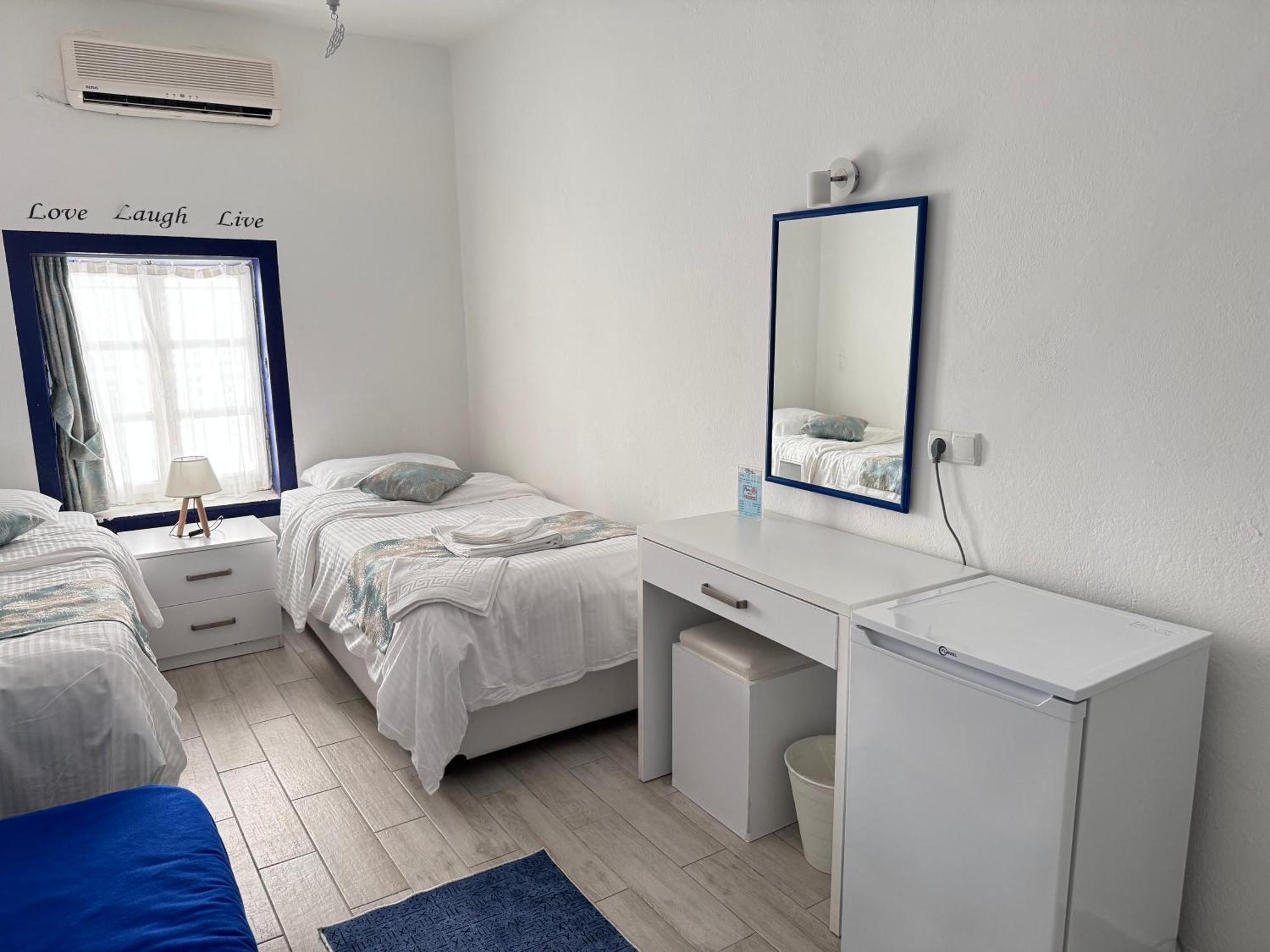 White And Blue Bodrum Bed & Breakfast Exterior photo