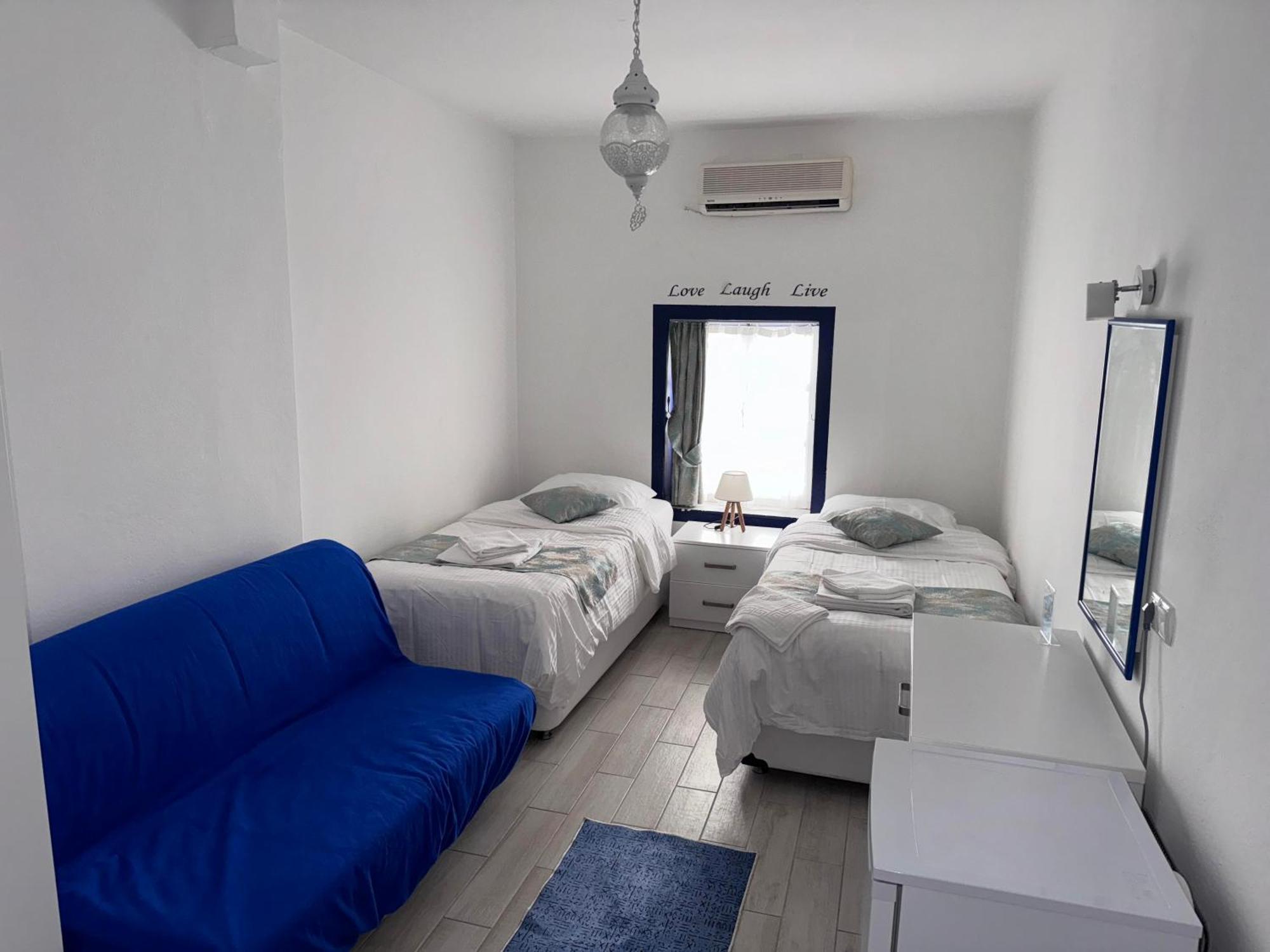 White And Blue Bodrum Bed & Breakfast Exterior photo