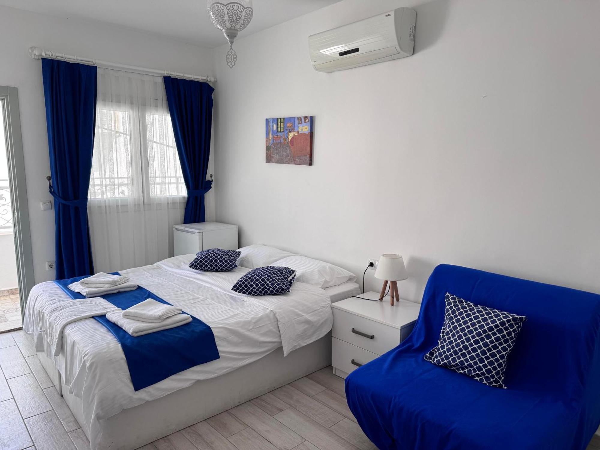 White And Blue Bodrum Bed & Breakfast Exterior photo