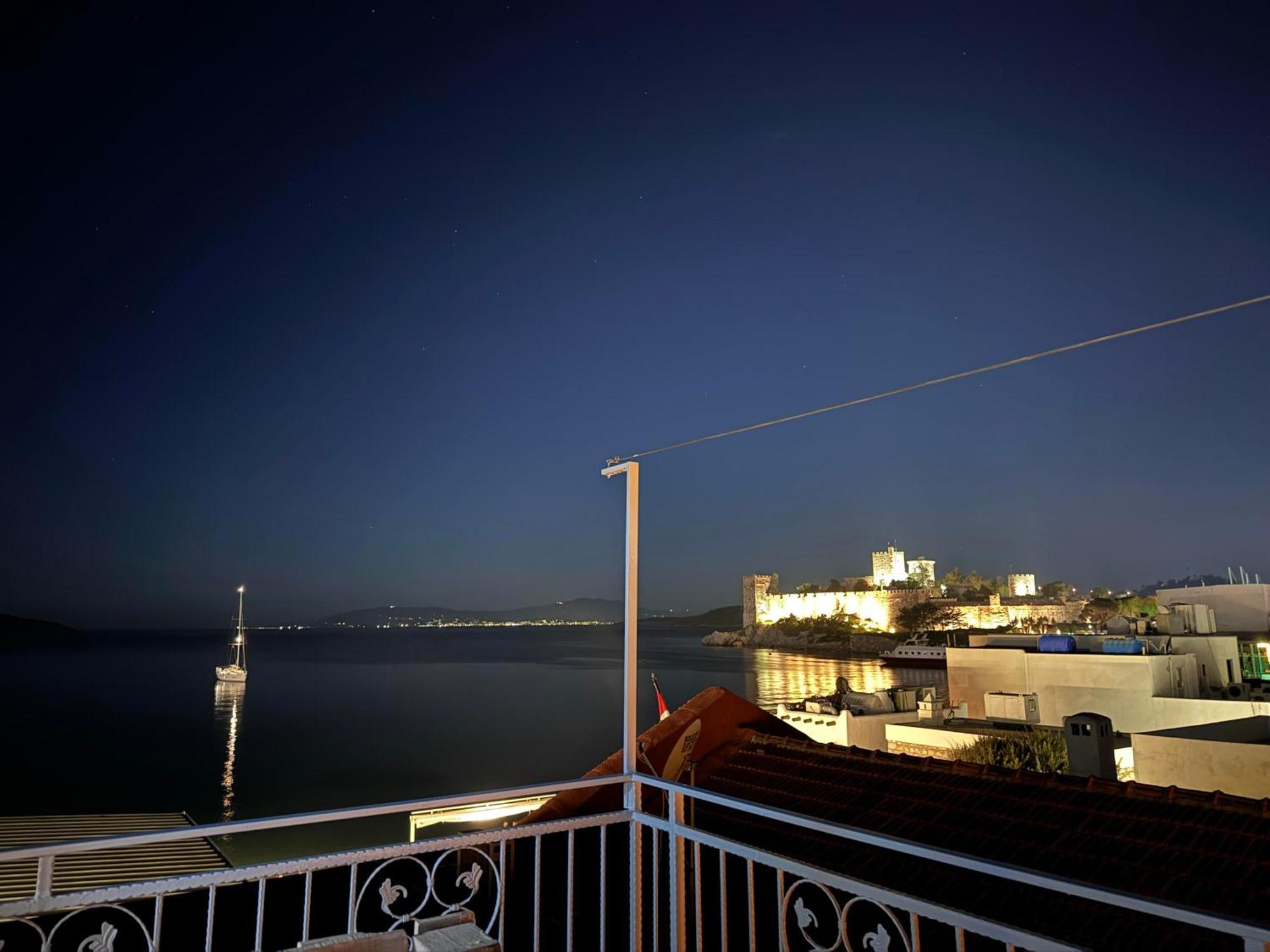 White And Blue Bodrum Bed & Breakfast Exterior photo